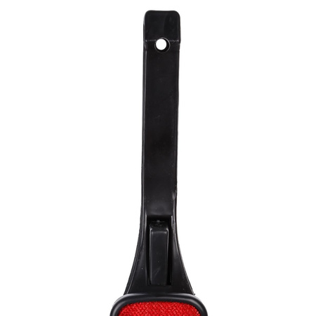 Kledingborstel/pluizenborstel zwart/rood 25 cm met roterende kop
